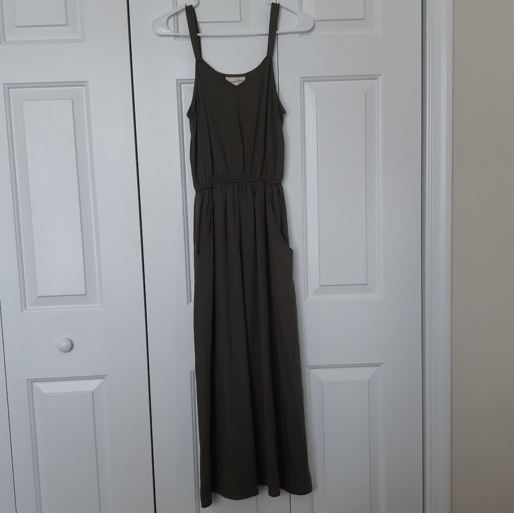 *NEW* Green Universal Thread Dress